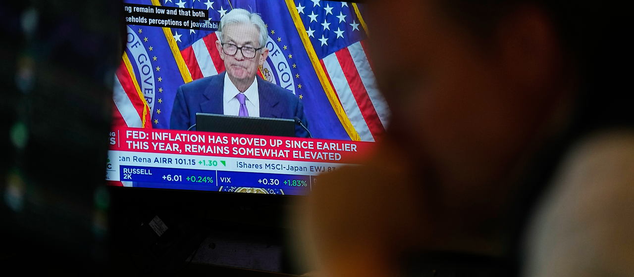 Bild zum Artikel: Investor Woche: Fed lässt Zukunft offen, IPO-Gerüchte bei OpenAI, Amazon AWS stark, Meta enttäuscht, VW mit Verlust, Fairchild Gold kauft Goldprojekt in Nevada