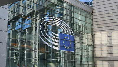 Befristeter Zollfrieden: Brüssel verabschiedet US-Handelspakt zum Schutz europäischer Unternehmen