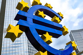 Investor Woche: EZB vor Zinserh&ouml;hung, M&amp;A in Deutschland stark, Musk senkt SpaceX Bewertung, Anthropic und Q2 Metals mit Finanzierungsrunden, Dell und Snowflake im Aufwind