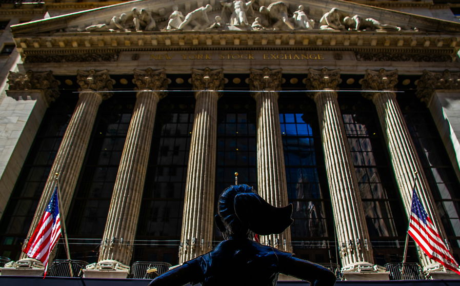Gier an der Wall Street: Finanzm&auml;rkte absorbieren milliardenschwere Kapitalma&szlig;nahmen