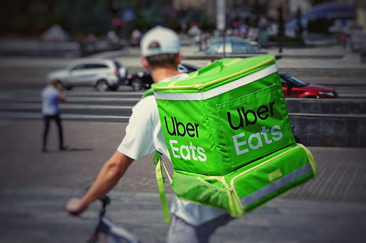 Der Liefermarkt ordnet sich neu: Uber zeichnet mit Delivery Hero die Lieferkarte neu