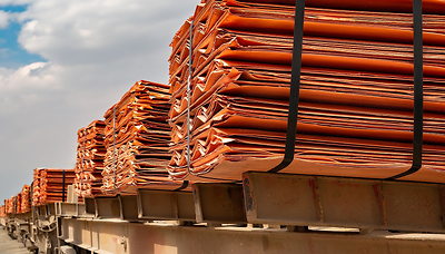 Rohstoffe: KI und Netzausbau forciert Kupferdefizit: BHP, Boliden, Arctic Minerals, Algo Grande und Argentina Metals liefern Lösungen