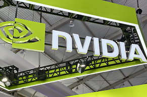 Investor Woche: Nvidia &uuml;ber Erwartungen, Shein und YMTC vor IPO, Meta zahlt 16,7 Mrd. USD, Purecore Metals im Uran-Aufwind, Realty Income g&uuml;nstig bewertet