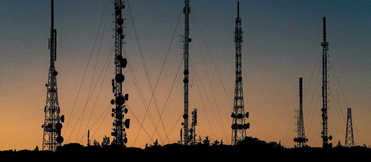 Bild zum Artikel: Mobilfunk im Umbruch: SpaceX greift den Mobilfunkmarkt an: Deutsche Telekom, AT&T und Verizon unter Druck – American Tower und Crown Castle im Aufwind