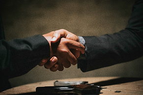 Neue Partnerschaft: US-Einzelhändler testet KI-Werbeoptimierung von BrandPilot AI bei Millionenbudget